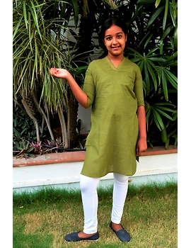 Pista Green Overlapped V Collar Kurta For Girls: Lk365C-(8-9)-1-sm