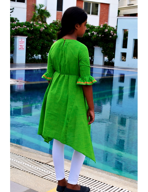 Green Hand Embroidered Kurta With Flared Sleeves: Lk385B-(4-5)-2