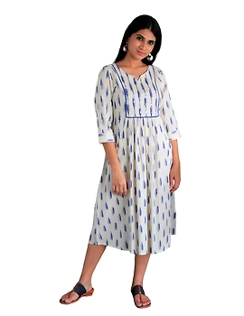 White ikat dress with embroidered yoke and fron pockets: LD530D-s-4-sm