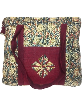 Green and maroon kalamkari quilted laptop bag : LBK04-1-sm
