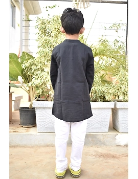 Boys short kurta in black mangalagiri cotton with handwork : KBK100C-4-5-3-sm