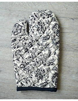 Apron, oven glove and pot holder set in black cotton with kalamkari: HKL01B-3-sm