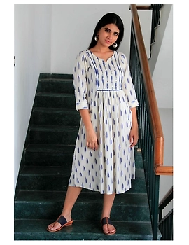 Ikat dress with embroidered yoke and front pockets: LD530-LD530Dl-S-sm