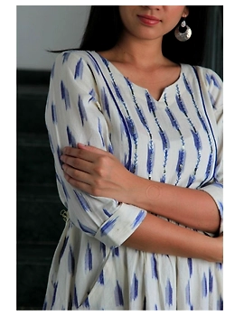 Ikat dress with embroidered yoke and front pockets: LD530-White-S-2-sm