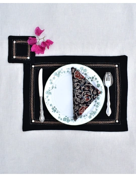 Black cotton embroidered table mat set with coasters and kalamkari napkins : HTS07F-HTS07F04-g-sm