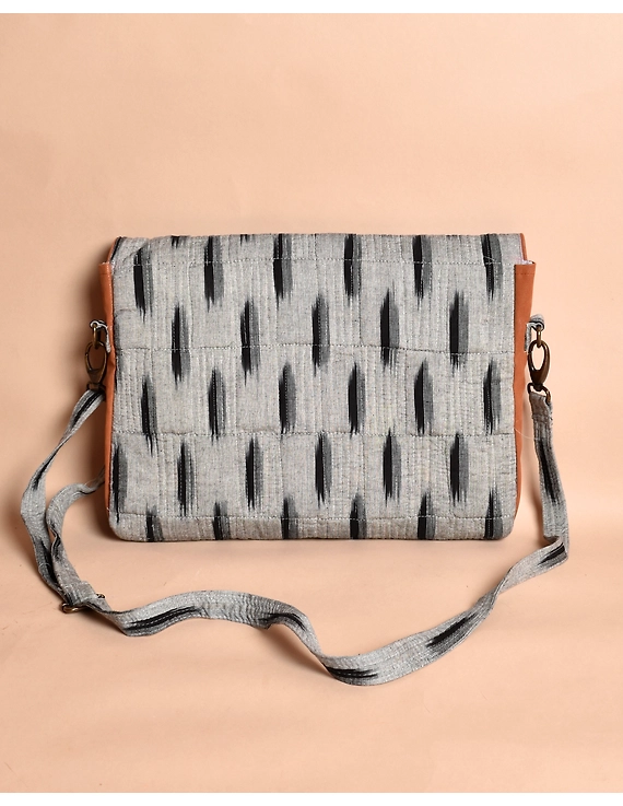 &quot;Samarth&quot; laptop bag in grey ikat and faux leather : LBM04-1