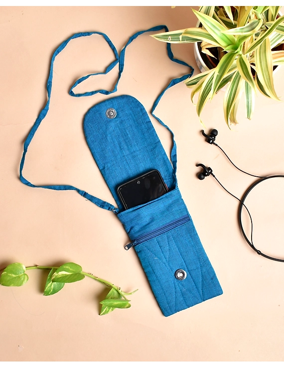 Cell phone pouch - blue  : CPK03-3
