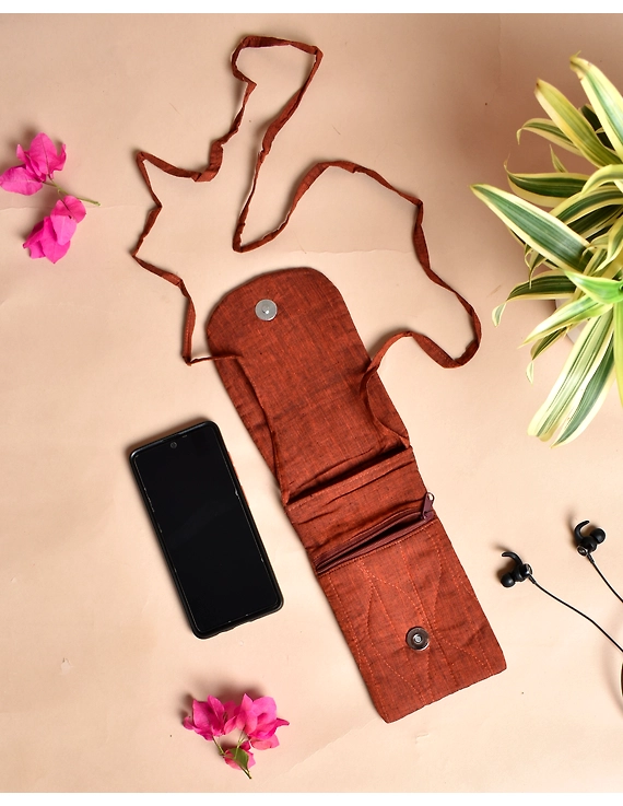 Cell phone pouch - maroon :  CPK02-1