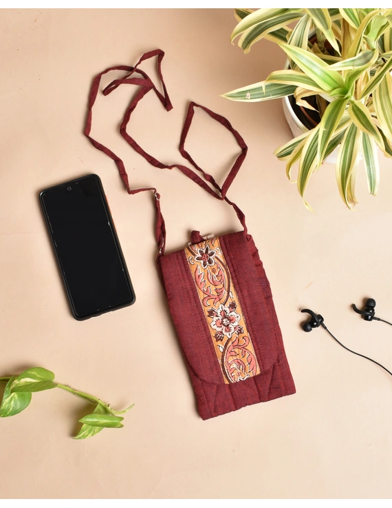 Cell phone pouch - maroon : CPK05-CPK05