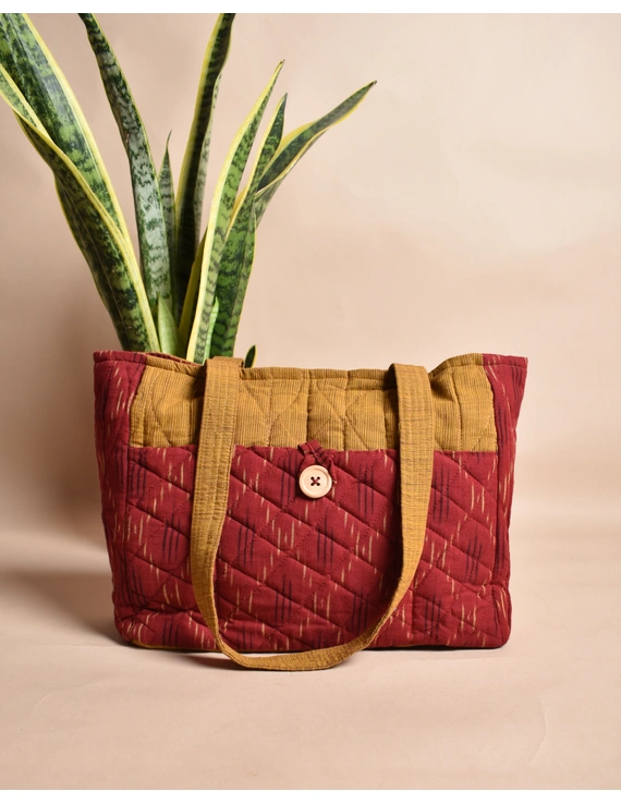 QUILTED RED AND BROWN KALAMKARI PURSE BAG WITH POCKETS: TBD01-1