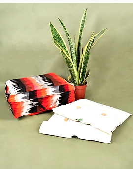 Saree storage bag in ikat cotton with set of ten saree sleeves : MSK01G-MSK01G-sm