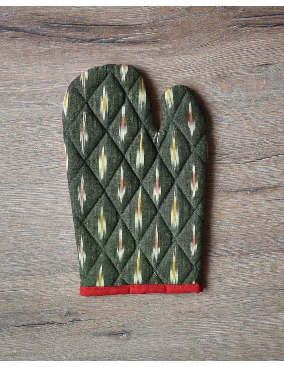 Apron, oven glove and potholder set in green ikat: HKL02A-2