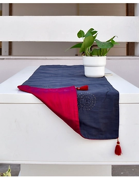 Red 'n' Grey Silk reversible festive table runner : HTR14-1-sm