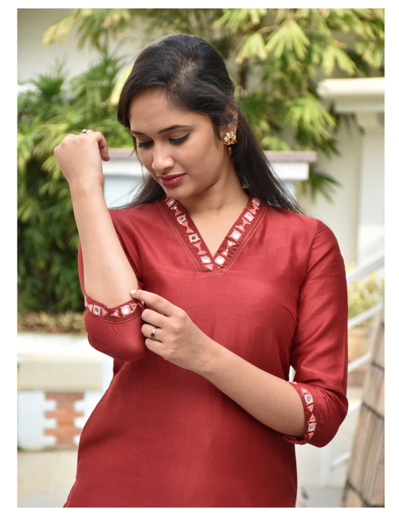 Red chanderi silk kurta with hand embroidery : LK470A-L-3