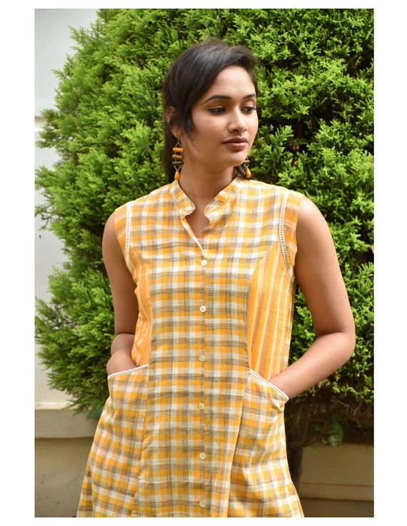 Orange checks and stripes sleeveless dress: LD730A-XL-4