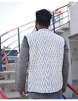 Reversible quilted jacket for men in blue and white ikat cotton: GT450-M-7-sm