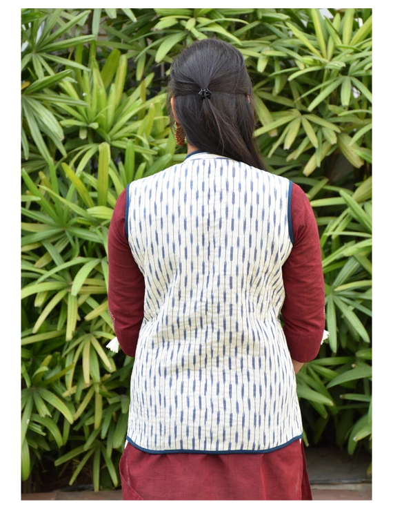 Reversible sleeveless quilted jacket in blue and white ikat : LB170-S-4