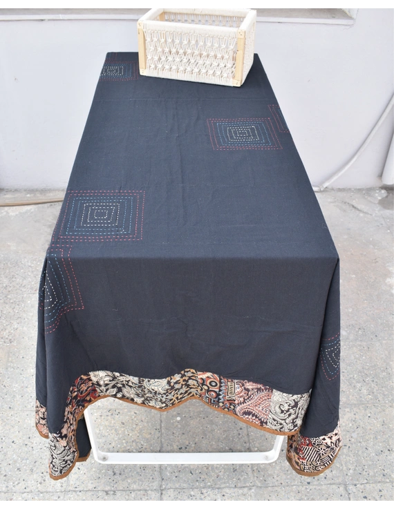 Six - eight seater patchwork table cloth with Black and rust border: TBCR01G-2