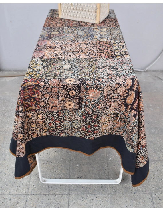 Six - eight seater patchwork table cloth with Black and rust border: TBCR01G-4