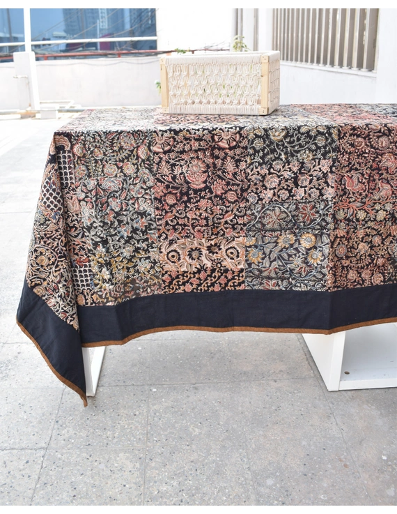 Six - eight seater patchwork table cloth with Black and rust border: TBCR01G-5