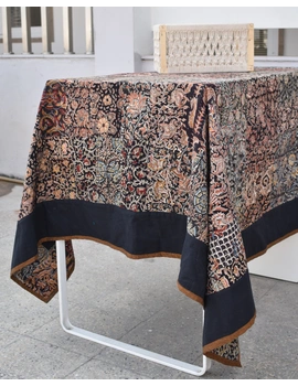 Six - eight seater patchwork table cloth with Black and rust border: TBCR01G-6-sm