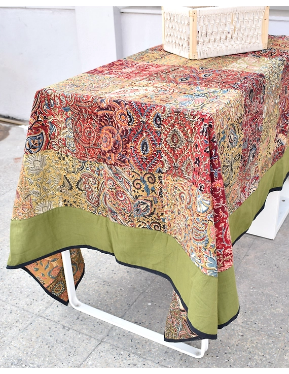 Six - eight seater patchwork table cloth with green and black border: TBCR01I-1
