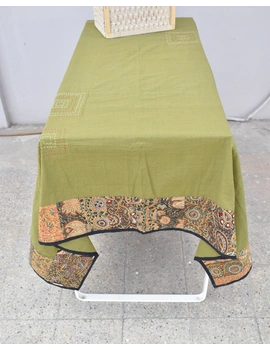 Six - eight seater patchwork table cloth with green and black border: TBCR01I-5-sm