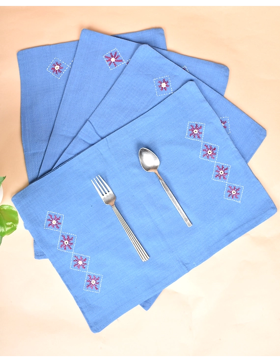 Blue cotton embroidered table Mats : HTM07A-HTM07A06