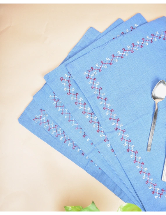 Blue cotton embroidered table Mats : HTM08B-Six-1