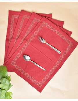 Maroon cotton embroidered table Mats : HTM07C-HTM07C04-sm