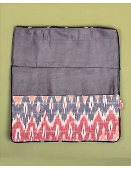 Folding toiletry pouch in pink ikat: VKR01B-3-sm