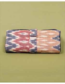 Folding toiletry pouch in pink ikat: VKR01B-4-sm