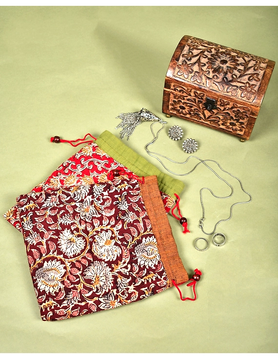 Red Kalamkari potli pouch: PPP01A-1