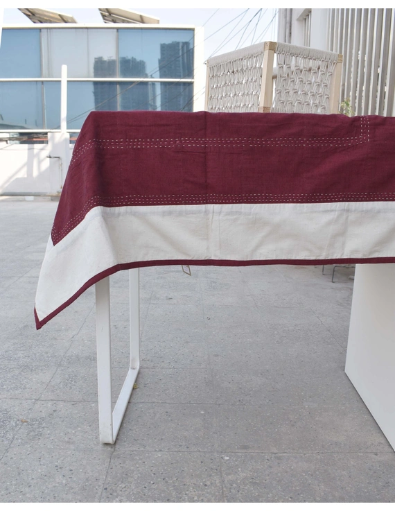 Square reversible patchwork table cloth in red and white : TBCS01K-3