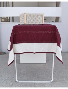 Square reversible patchwork table cloth in red and white : TBCS01K-2-sm