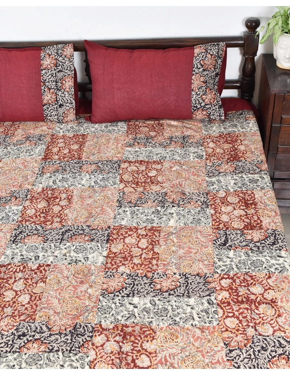 Kalamkari patchwork reversible double bedcover in maroon and black: HBC01B-100 x 108-4