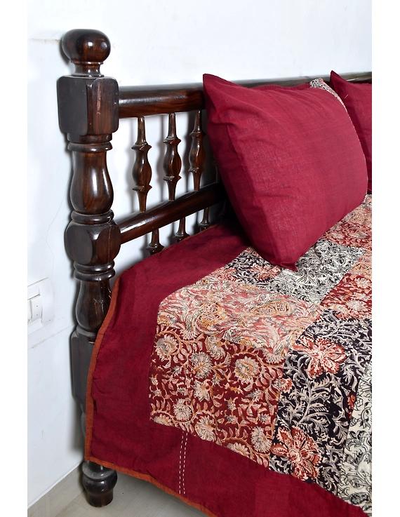 Kalamkari patchwork reversible double bedcover in maroon and black: HBC01B-100 x 108-5