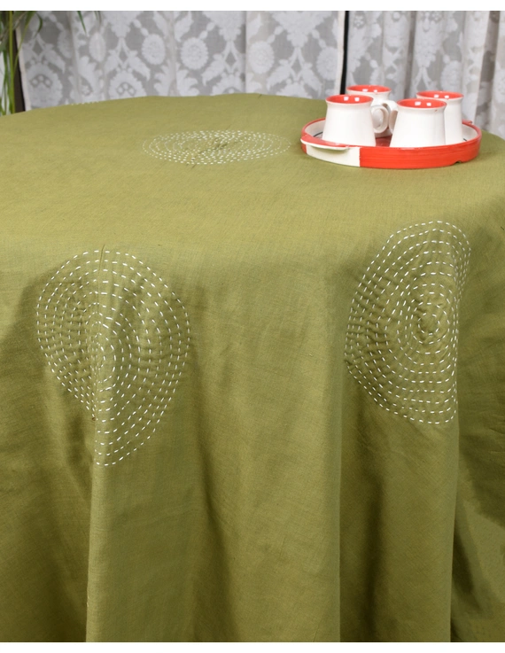 Round kalamkari patchwork with green mangalagiri reversible table cloth 180 cm: TBKR01B-1