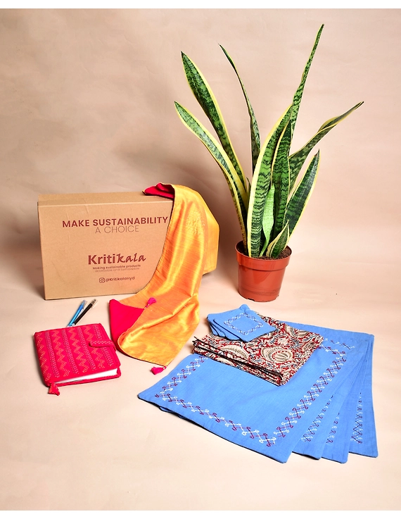 Table mat set, reversible table runner and hand embroidered journal gift box: STB01D-STB01D