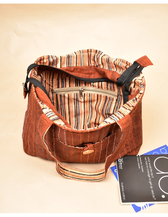 Blue and brown embroidered tote bag: TBC07A-1