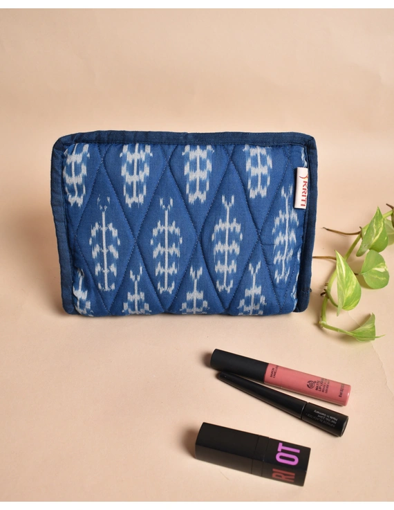 Blue And White Ikat Jewellery Case with 4 Zip Pockets : VKJ04AD-VKJ04AD