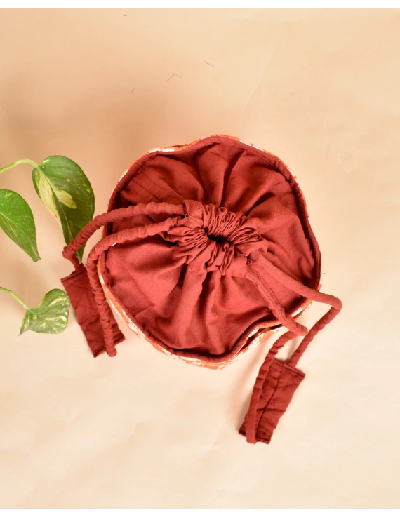 Gift Hamper Potli Cum Lunch Bag In Orange Ikat Cotton : MSL08CD-4