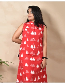SLEEVELESS A LINE DRESS WITH EMBROIDERED POCKETS IN RED DOUBLE IKAT FABRIC: LD310A-L-4-sm