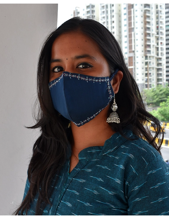 Hand embroidered silk masks : DM-DM9