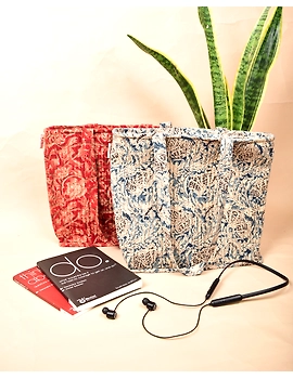 Red kalamkari quilted tote bag: TBC09C-5-sm