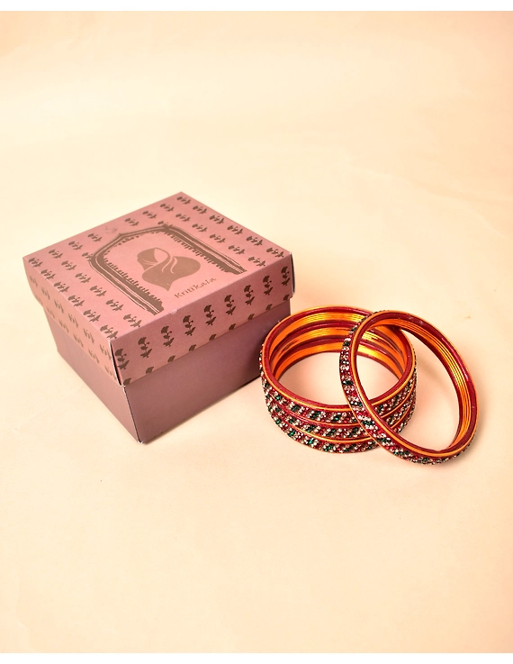 Pair of lac bangles in green and red tones: TC03MR-2-10-1