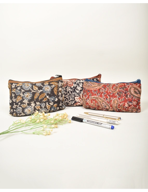 Brown Pencil Pouch With Kalamkari &amp; Mangalagiri Cotton : PPK03C-4