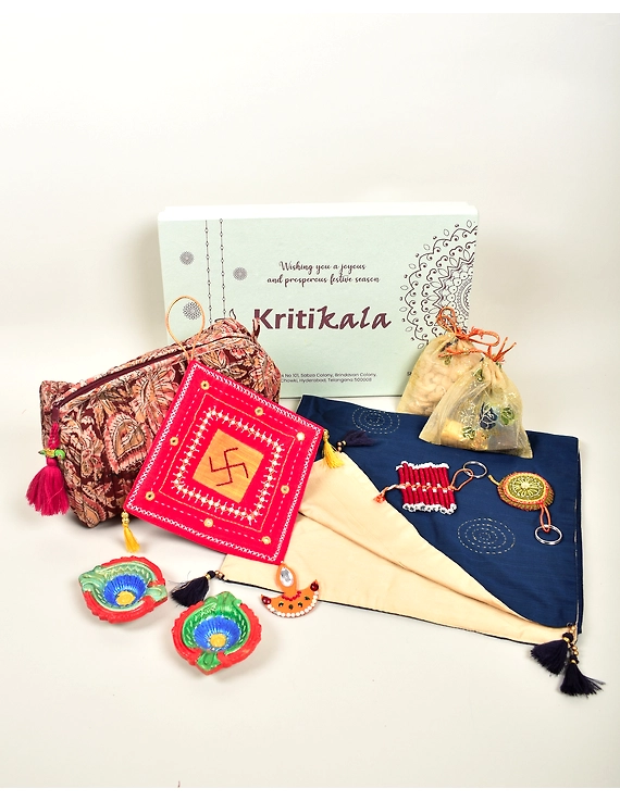 Handmade With Love - Diwali Gift Box : DHDA-DHDA