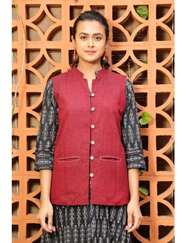 Reversible sleeveless jacket in maroon kalamkari cotton : LB180-M-1-sm