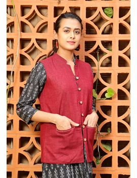 Reversible sleeveless jacket in maroon kalamkari cotton : LB180-S-2-sm